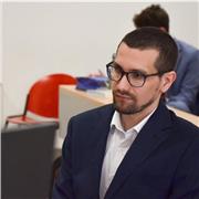 Laureato magistrale offre ripetizioni di storia